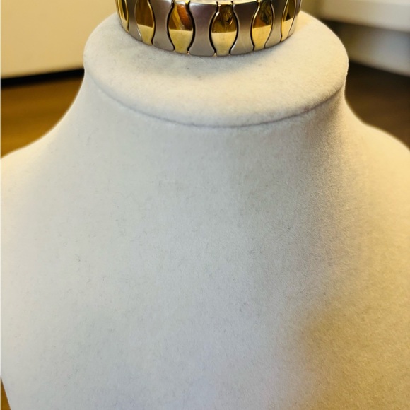 Gold and Silver color Bracelet - Picture 6 of 6